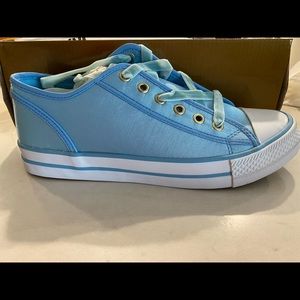 Twiggy London blue converse style shoes, size 9